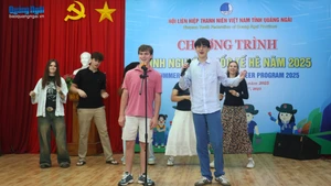 Programme de volontariat international d’été à Quang Ngai, édition 2025. Photo : thoidai.com.vn