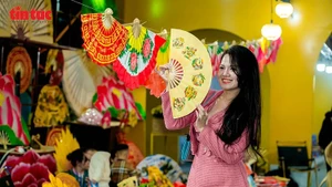 Le Festival de la gastronomie et du tourisme des villages de métier de Hanoï attire plus de 30.000 visiteurs. Photo : VNA