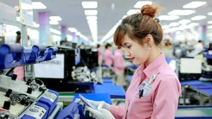 La BM prévoit une croissance de 6,6 % pour le Vietnam en 2025. Photo : VOV.