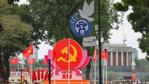 Hanoï parée de couleurs éclatantes pour le XIVᵉ Congrès du Parti. Photo : thoidai.com.vn