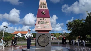 La borne de souveraineté de l’île de Truong Sa. Photo : NDEL.