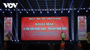 Cérémonie d’ouverture de La fête du marché de Viêng 2026. Photo : VOV.