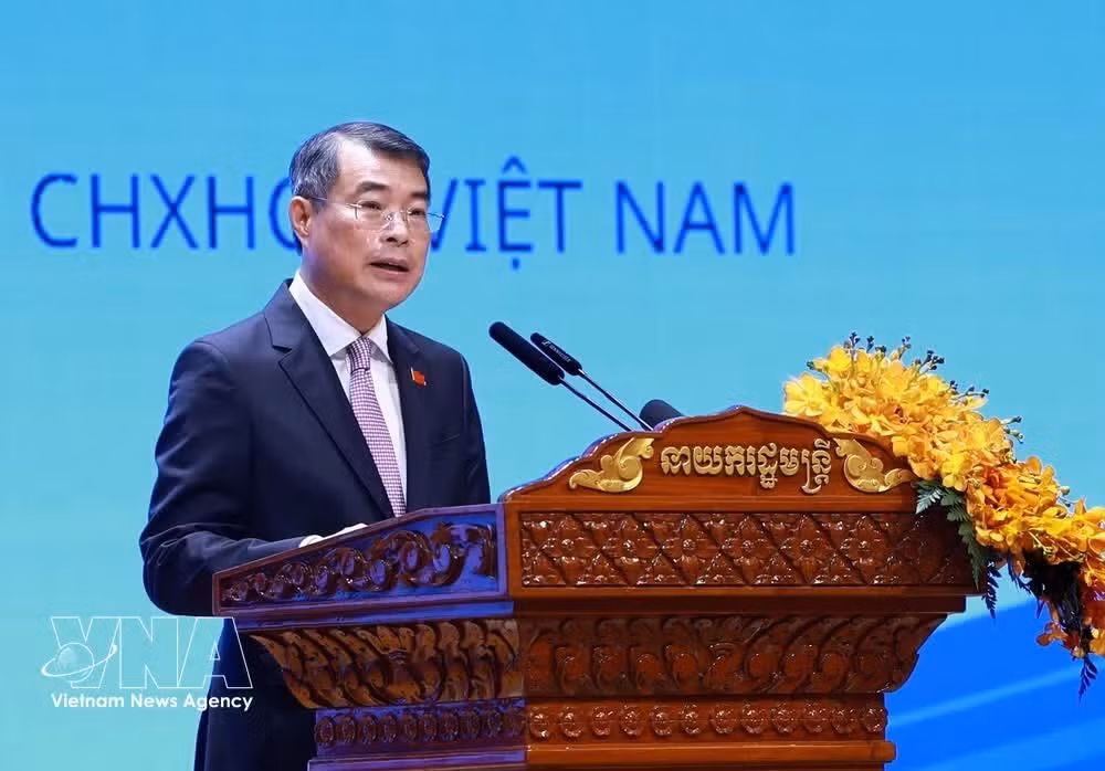 potal-thu-tuong-le-minh-hung-va-thu-tuong-hun-manet-du-dien-dan-doanh-nghiep-viet-nam-campuchia.jpg