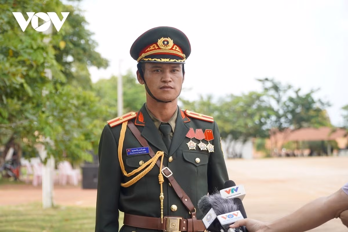 thieu-uy-phuthavong.jpg