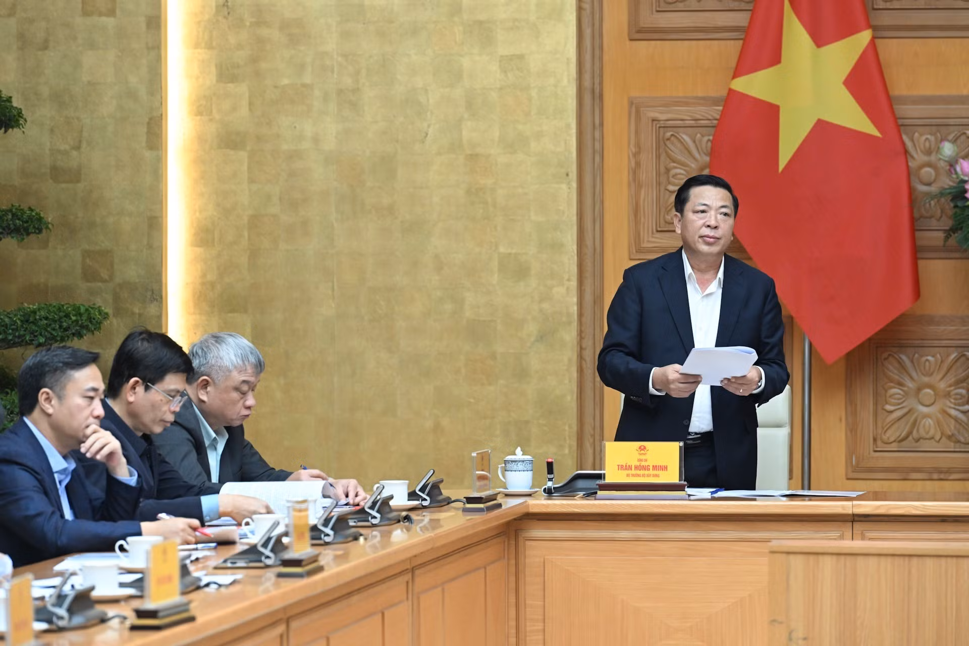 tran-hong-minh-transport.jpg