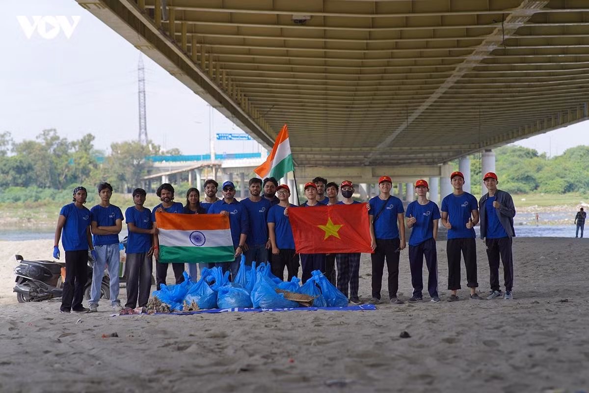 inde-9.jpg