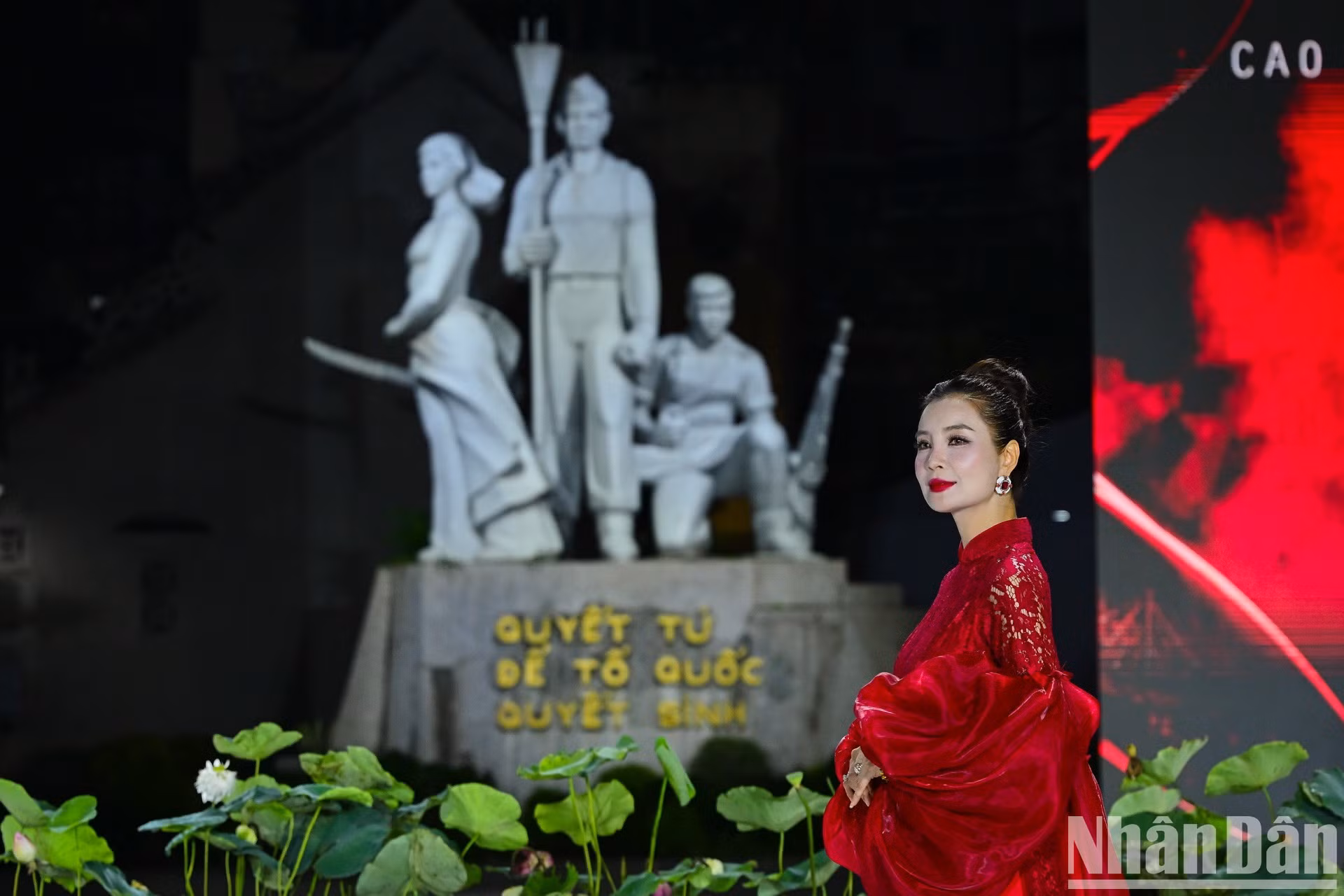 À travers des collections profondément imprégnées de références culturelles, les créateurs ont raconté la capitale, faisant dialoguer la beauté de la tradition avec le souffle de la mode contemporaine.