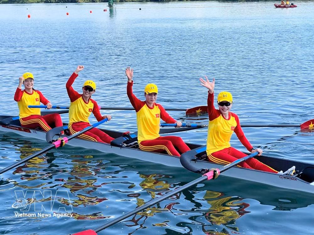 L’équipe féminine vietnamienne d’aviron aux ASIAD 20. Photo : VNA.