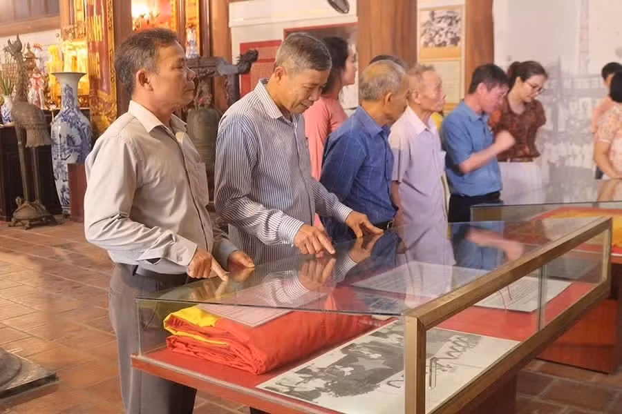 Le site conserve de précieux objets liés à la vie et à l’œuvre du Président Hô Chi Minh. Photo : NDEL.