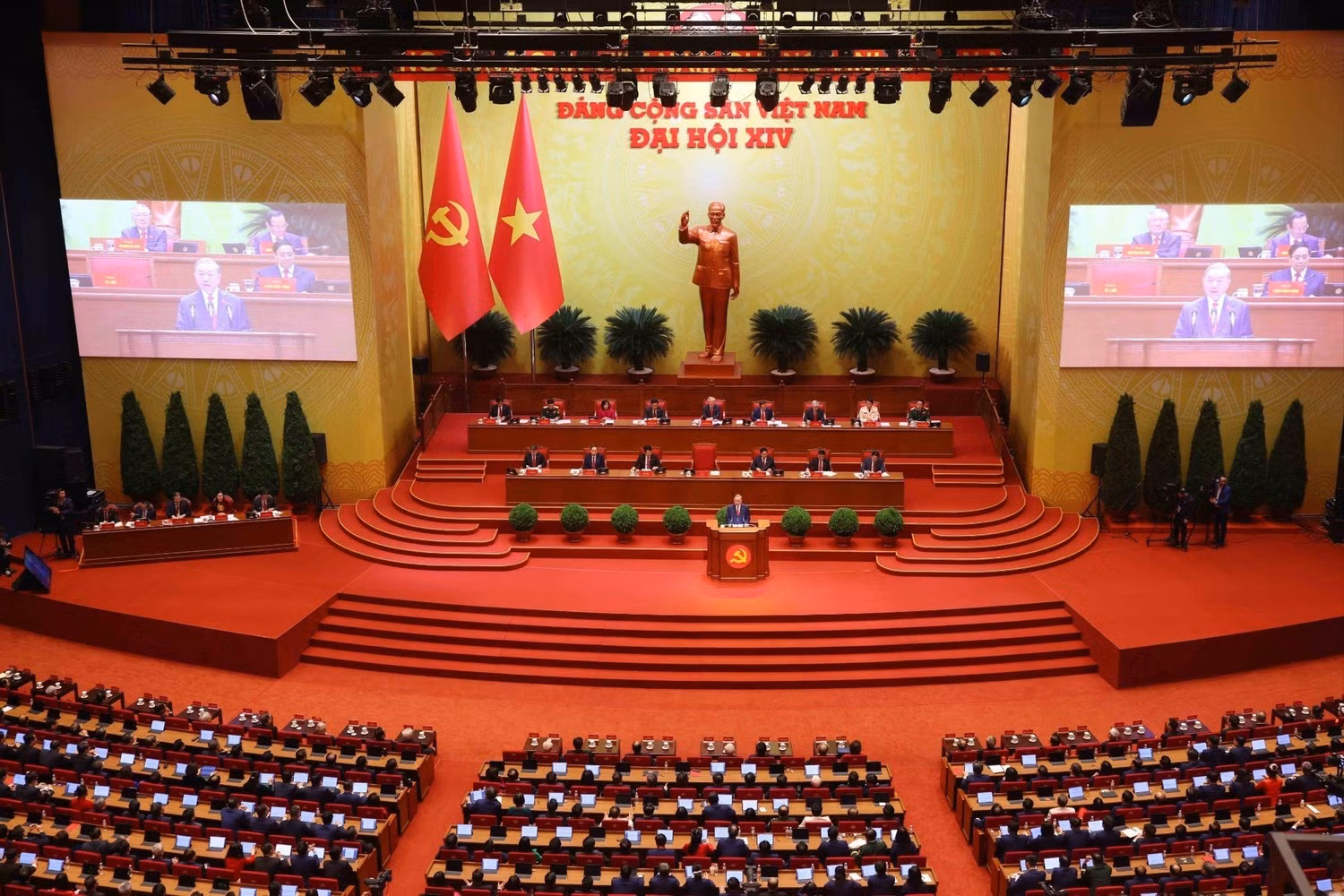 Vue d’ensemble de la séance d’ouverture du XIVᵉ Congrès du Parti. Photo : VNA.