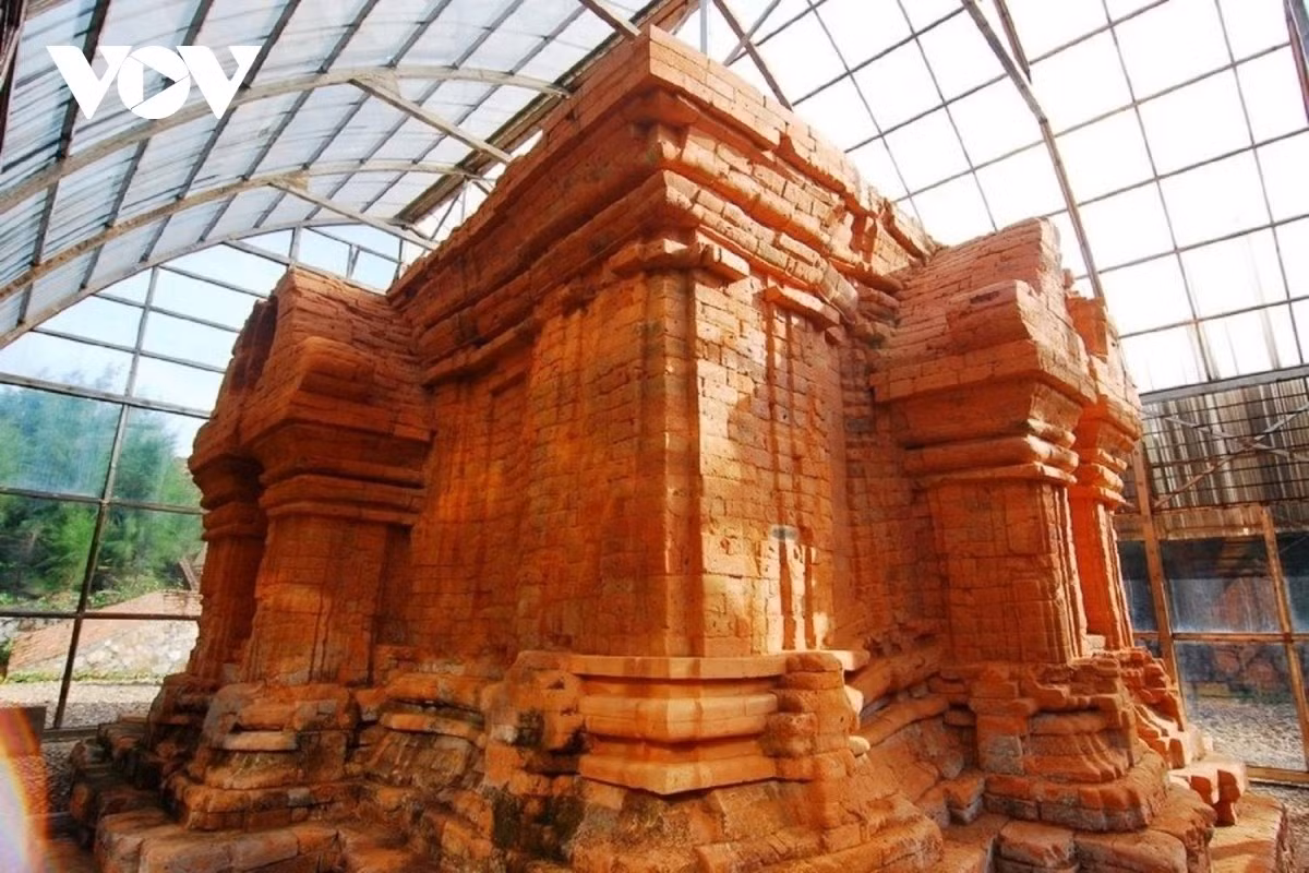 thap-cham-phu-dien-2.jpg