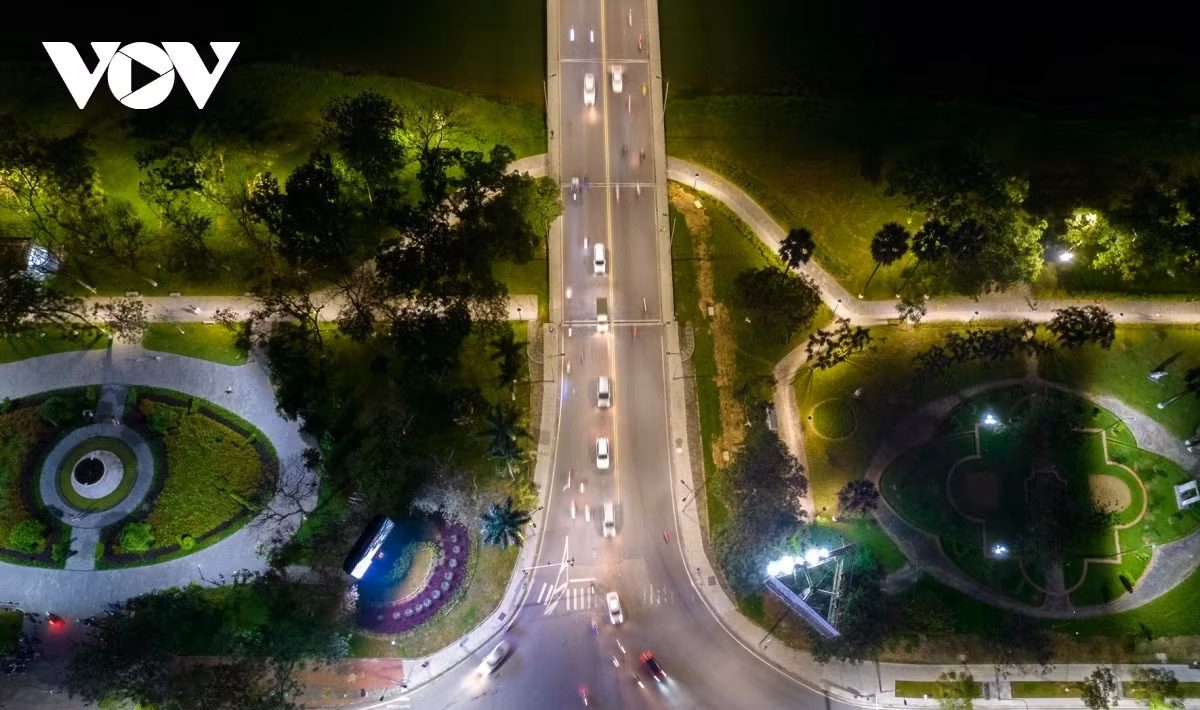 pont-phu-xuan-2.jpg