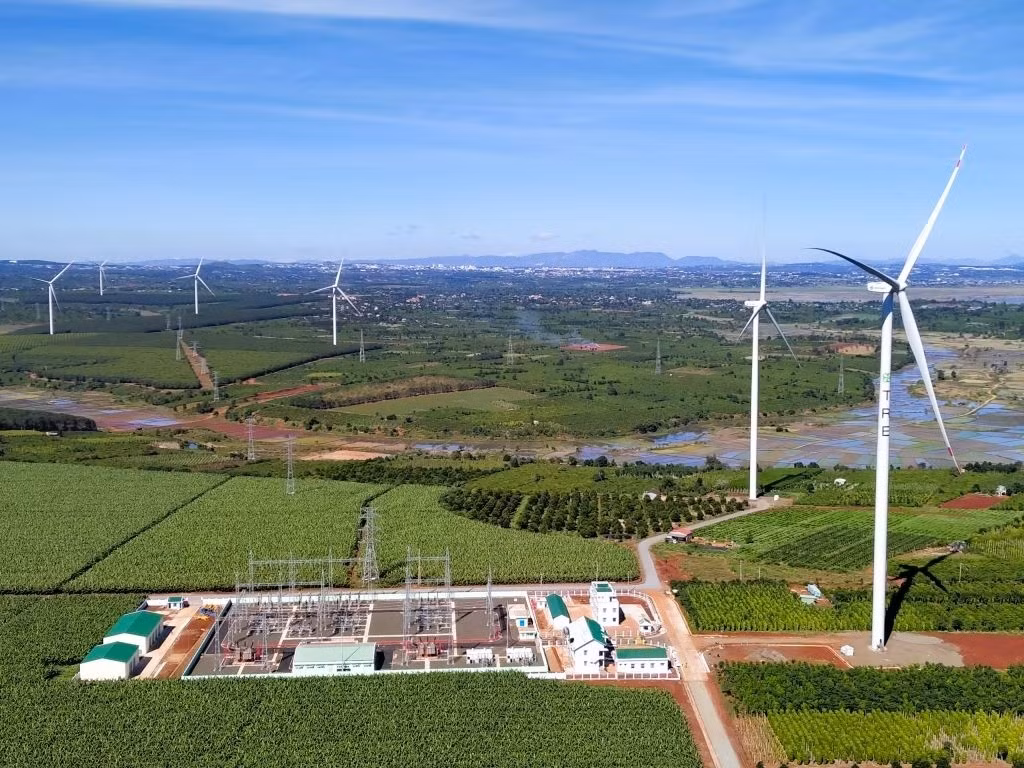 Le développement de l'industrie des énergies renouvelables constitue l'un des piliers sur lesquels Gia Lai entend s'appuyer pour franchir un nouveau cap au cours de la période 2025-2030. Photo : congnghiepmoitruong.