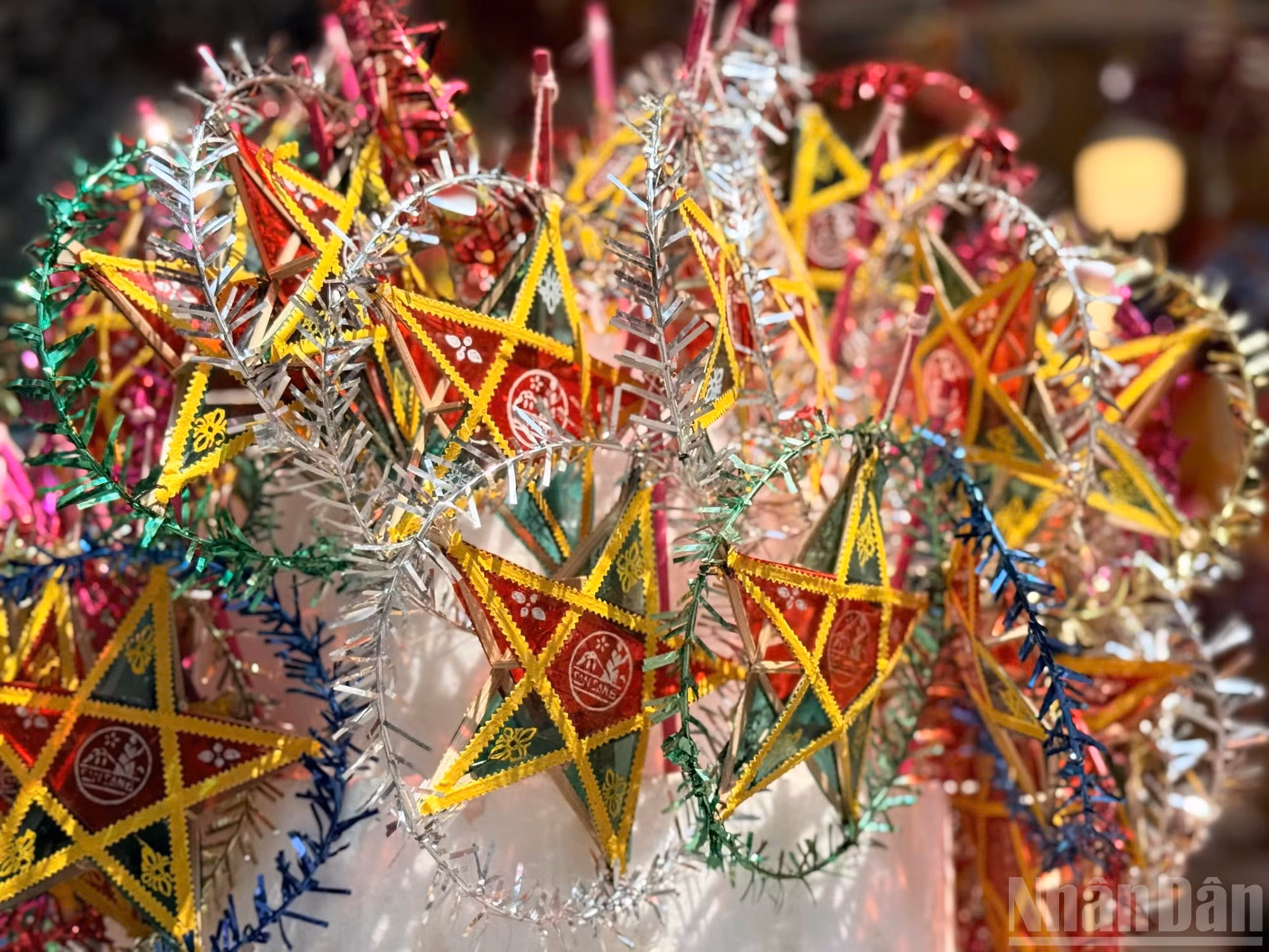 À Hang Ma, les traditions de la Fête de la mi-automne prennent des couleurs.