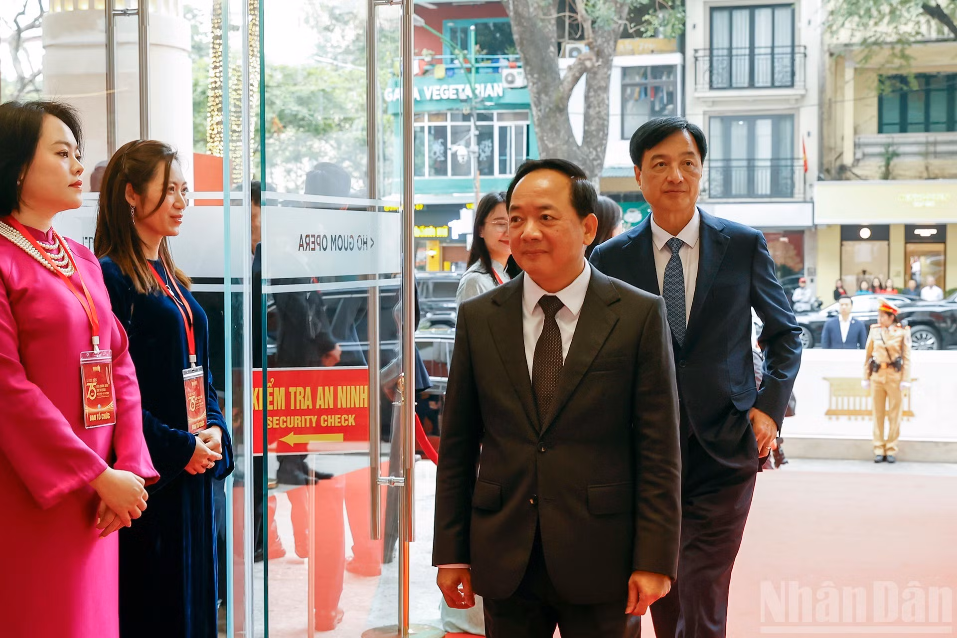 75-quyet-ngoc.jpg
