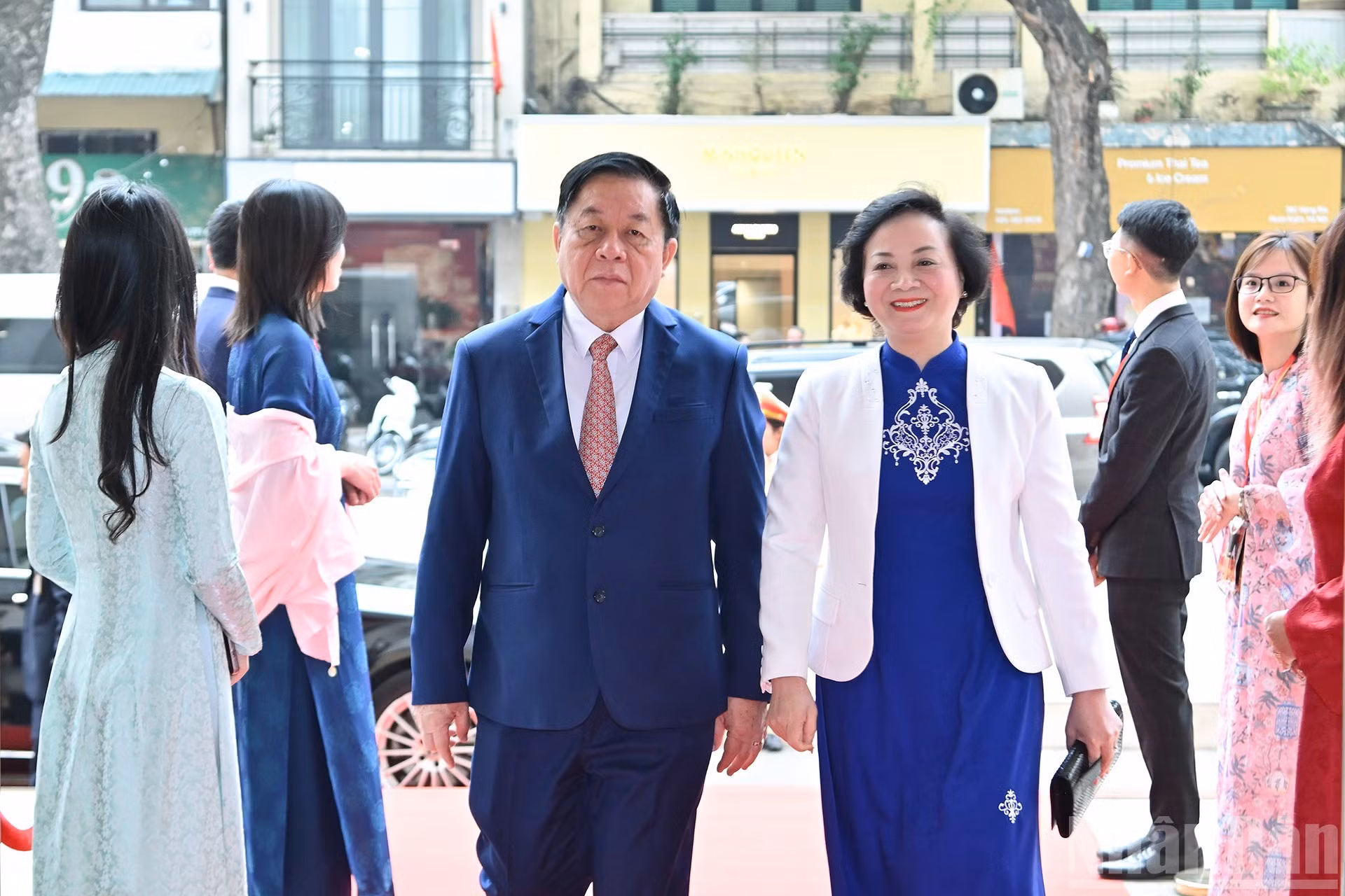 75-nghia-tra.jpg