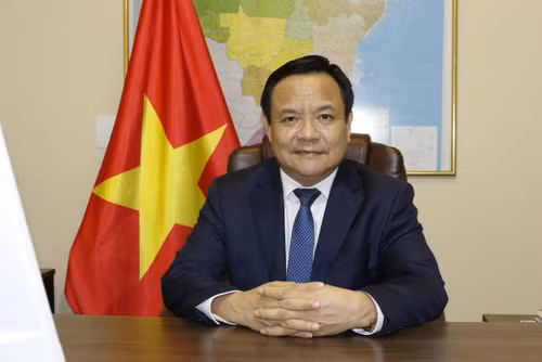 L'ambassadeur vietnamien au Brésil et au Pérou, Bui Van Nghi. Photo : Ambassade du Vietnam au Brésil.