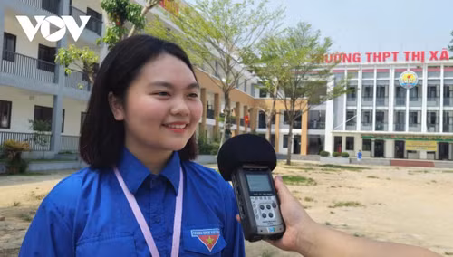 Lê Anh Tuê Minh, élève en terminale au lycée de Nghia Lô. Photo : VOV.