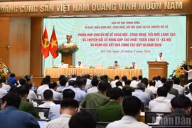 [En images] Le PM Le Minh Hung préside une réunion thématique du Comité de pilotage 57 sur le développement socio-économique