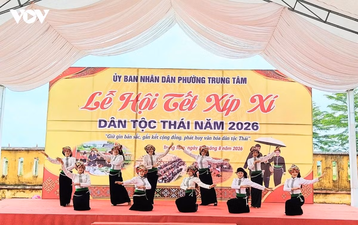 Le Tet Xip xi n'est pas seulement une journée de réjouissance pour chaque famille et chaque village. Il contribue également à préserver et à valoriser les valeurs culturelles traditionnelles, tout en renforçant la cohésion au sein de la communauté.