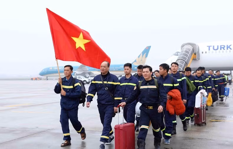 La mission vietnamienne est rentrée le 19 février après avoir accompli leurs tâches de manière remarquable en Turquie. Photo : NDEL.