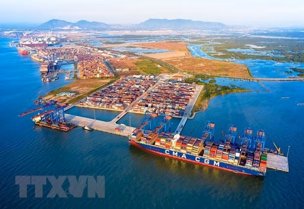 Le port-conteneurs au port international Gemalink à Bà Ria-Vung Tàu. Photo : VNA