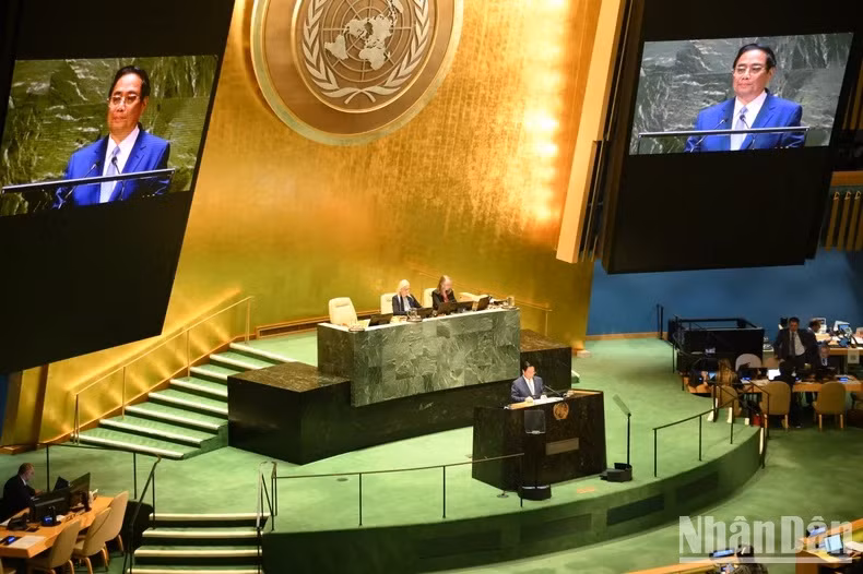 Le Premier ministre vietnamien, Pham Minh Chinh, donne un discours au débat général de haut niveau de la 78e Assemblée générale des Nations Unies. Photo : NDEL.