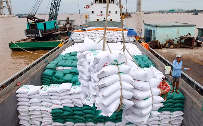 L’exportation vietnamienne du riz vers la Chine a connu une forte croissance au cours des 7 premiers mois de 2023. Photo : congthuong.vn