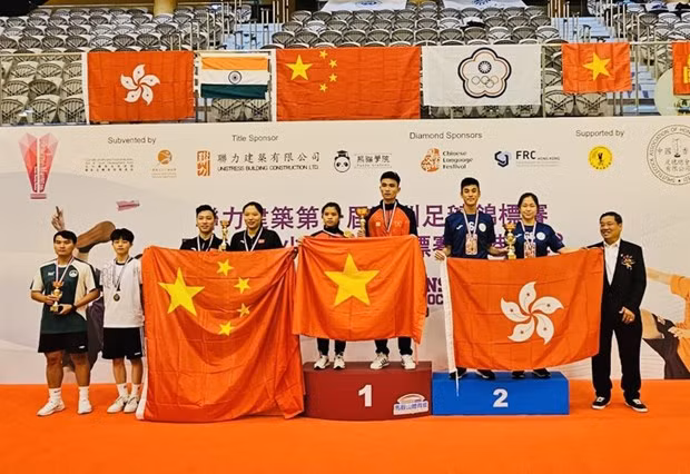 Avec un total de 11 médailles d’or et trois d’argent, le Vietnam a terminé premier aux premiers Championnats d'Asie de plumfoot et de plumfoot pour la jeunesse. Photo : sggp.org.vn 