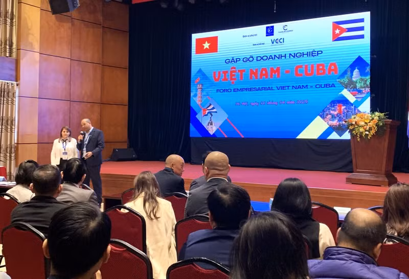 Le forum d’affaires Vietnam - Cuba s’est tenu le 2 avril à Hanoï.