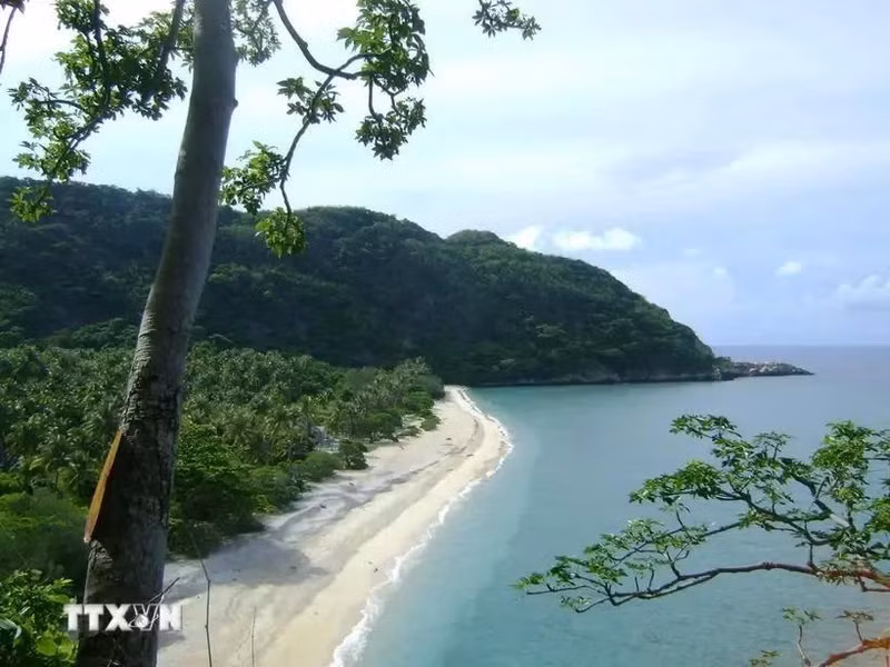 Un coin de plage du parc national de Con Dao. Photo : VNA.