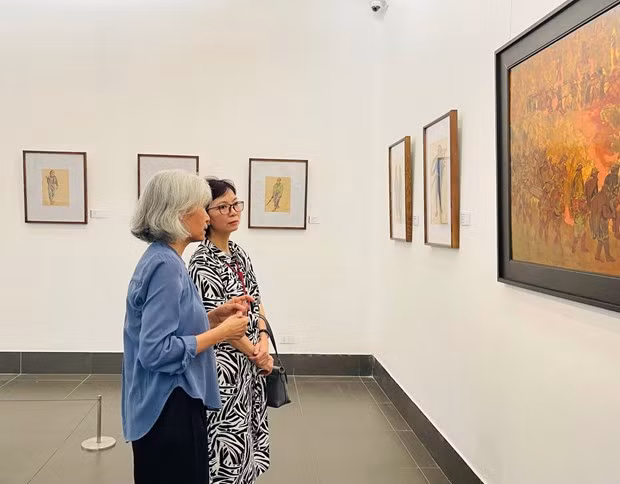 L'exposition "En route vers Diên Biên" s'ouvre au Musée des Beaux-Arts du Vietnam. Photo: hanoimoi.vn