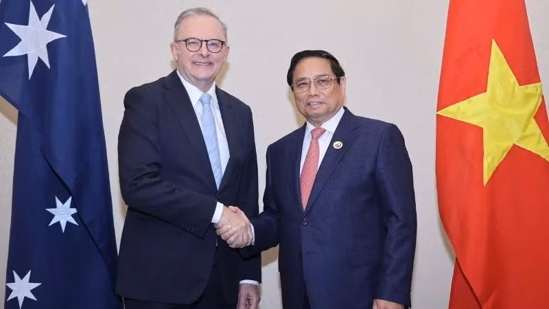 Le Premier ministre vietnamien Pham Minh Chinh (à droite) et son homologue australien Anthony Albanese. Photo : VNA.