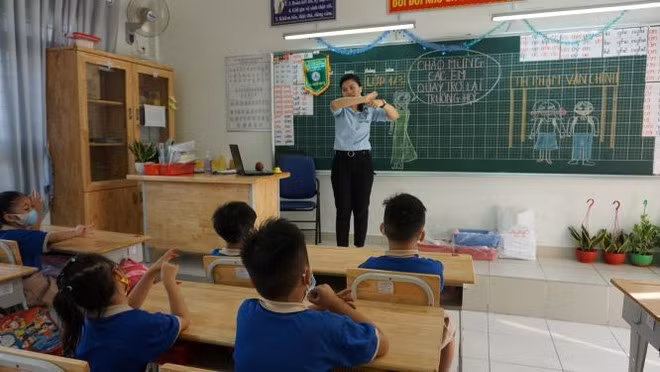 Dans une classe à Hô Chi Minh-Ville. Photo : baotintuc.vn
