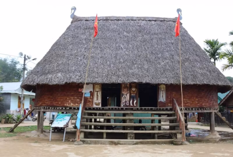La maison Guol au village touristique communautaire de Ta Lang. Photo : VOV.