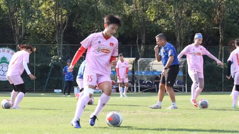 Le football féminin vietnamien est prêt pour de grandes tâches en 2025. (Photo : VFF)