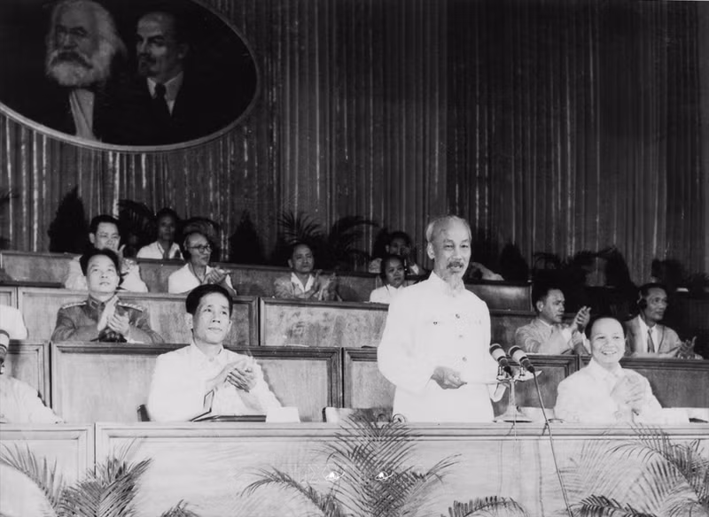 Poursuivre brillamment l’œuvre grandiose du Président Hô Chi Minh ảnh 1