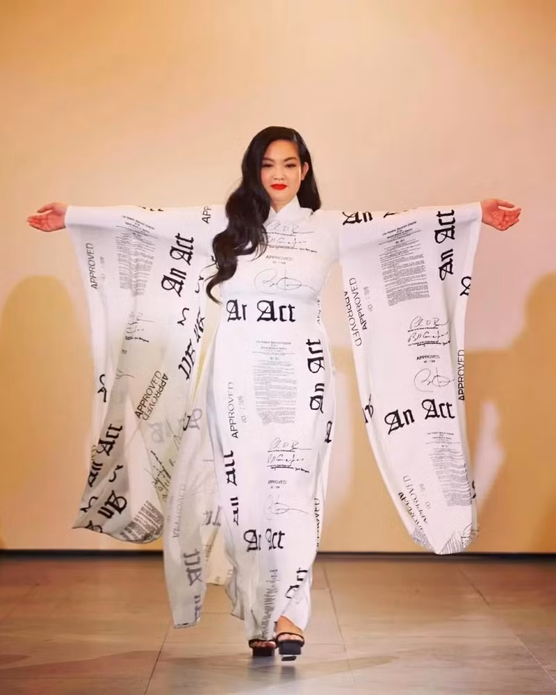 La fondatrice de Rise lors d'un défilé de mode dans le cadre de la Fashion Week de New York. Photo : baoquocte. La fondatrice de Rise lors d'un défilé de mode dans le cadre de la Fashion Week de New York. Photo : baoquocte.