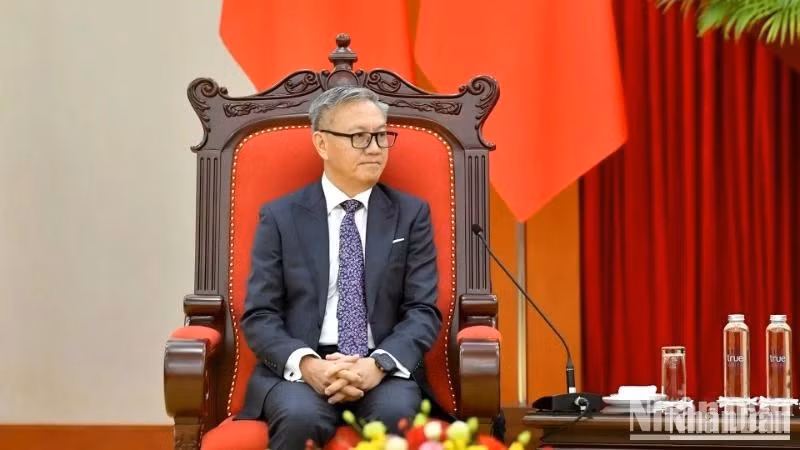 Le ministre laotien des Affaires étrangères, Thongsavanh Phomvihane. Photo : NDEL.