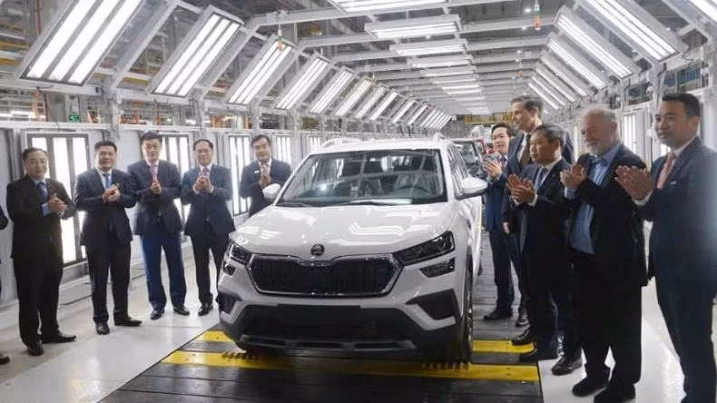 Le modèle de voiture Skoda Kushaq sera vendu au marché au deuxième trimestre 2025. Photo : NDEL.