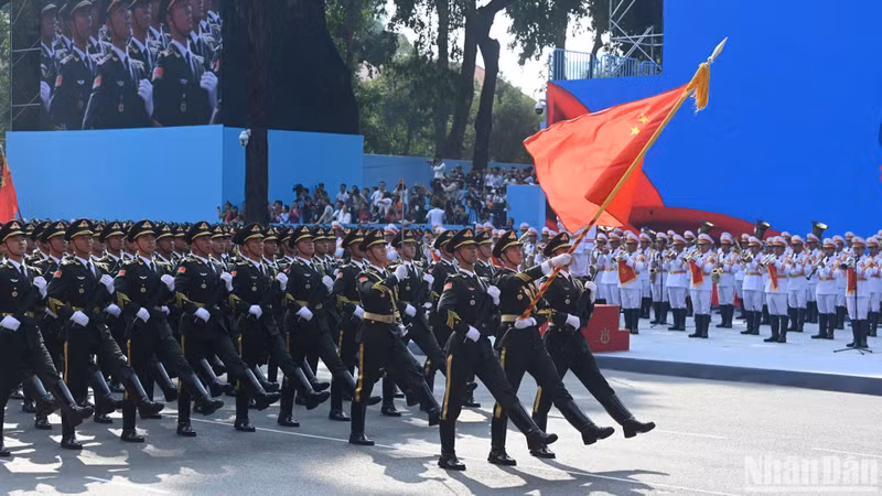 La délégation militaire chinoise au défilé. 