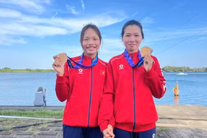 La camaraderie entre Tran Thi Tu Uyen et Pham Thi Bich Ngoc. Photo de : Bui Luong.
