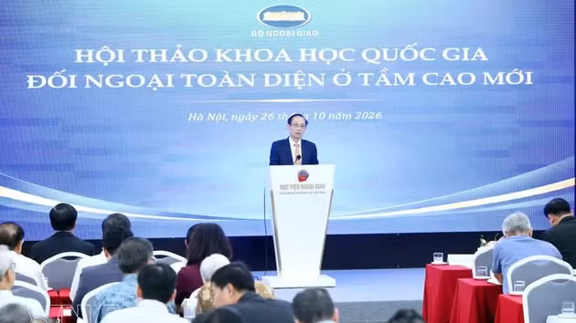 Le membre du Bureau politique et ministre des Affaires étrangères, Le Hoai Trung, s'exprime. Photo : VNA.