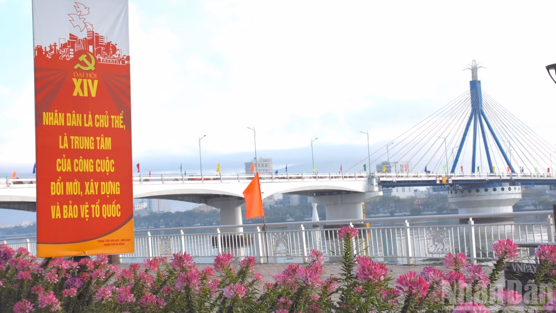 La ville de Da Nang aux couleurs du XIVe Congrès national du PCV