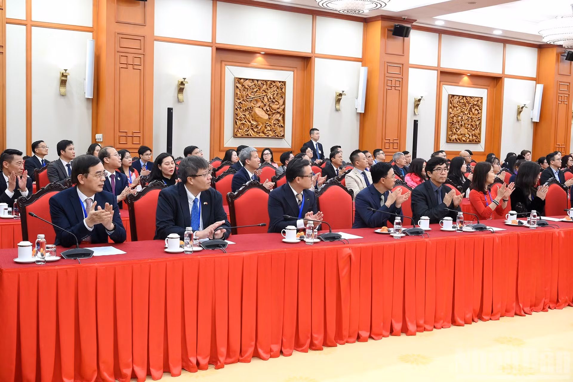 Les délégués vietnamiens d’outre-mer présents à la rencontre.