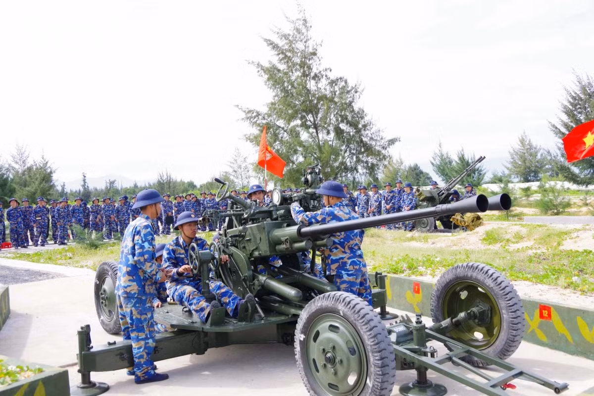 cong-tac-huan-luyen-cho-cbcs-truong-sa-luon-duoc-dang-uy-chi-huy-lu-doan-146-quan-tam-lanh-dao-chi-dao.png
