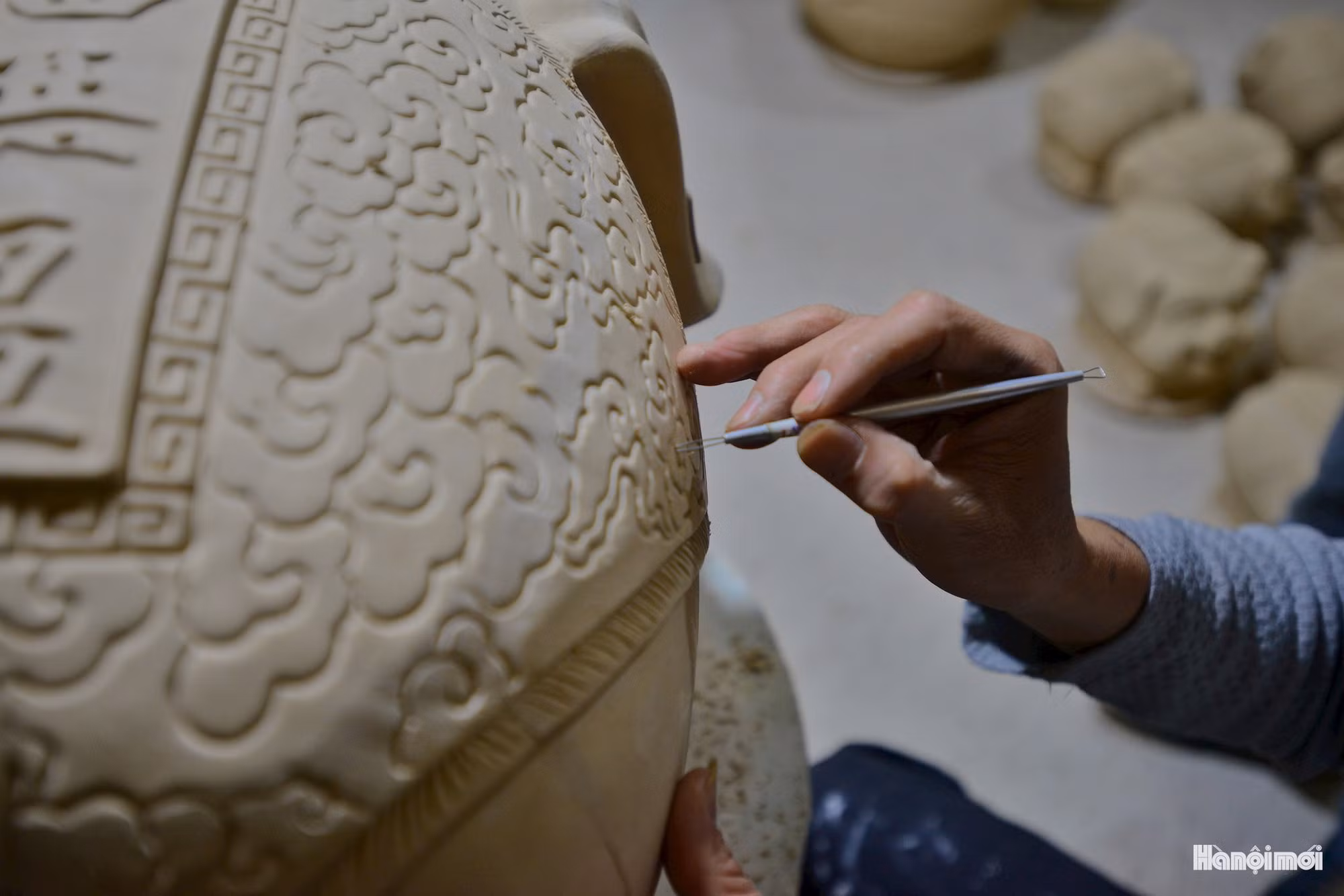 Réputé pour son artisanat céramique depuis plus de 500 ans, Bat Trang voit ses artisans expérimentés et créatifs faire revivre des modèles anciens. Photo : Hanoimoi.