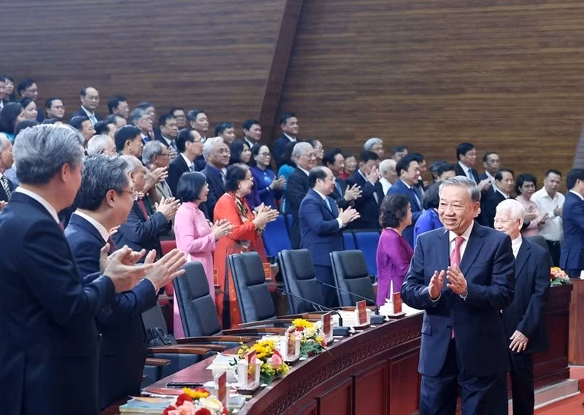 vna-potal-le-cong-bo-cac-nghi-quyet-quyet-dinh-cua-trung-uong-va-dia-phuong-ve-sap-nhap-don-vi-hanh-chinh-cap-tinh-cap-xa-ket-thuc-hoat-dong-don-vi-ha-8121829-4428.jpg