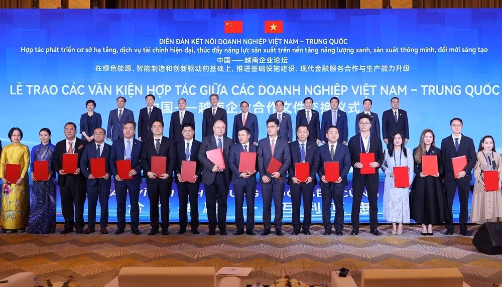 thu-tuong-va-cac-dai-bieu-da-chung-kien-le-trao-9-bien-ban-ghi-nho-hop-tac-giua-cac-doanh-nghiep-hai-nuoc-1750987494060891700539.jpg