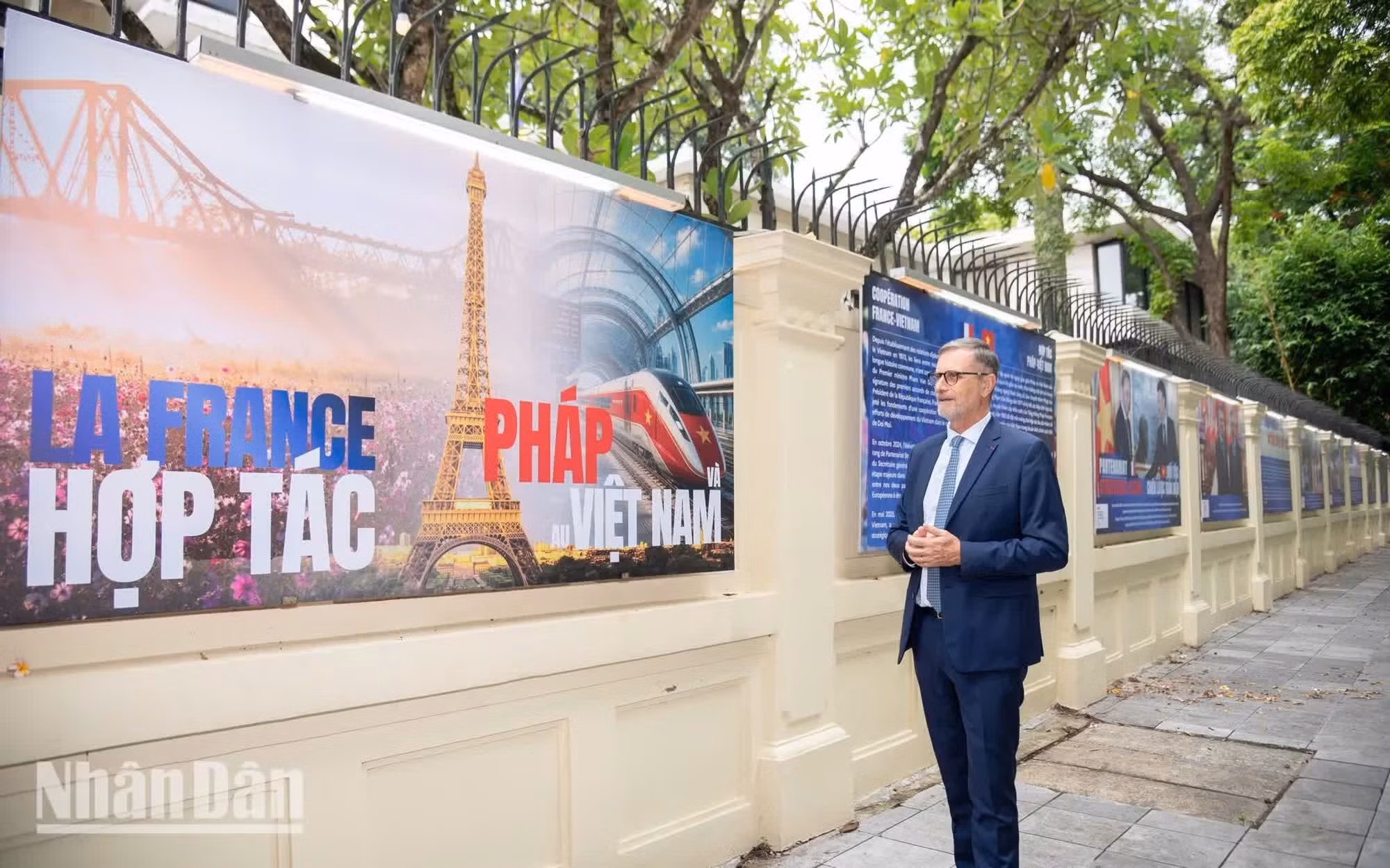 dai-su-phap-olivier-brochet-minh-duy-15.jpg